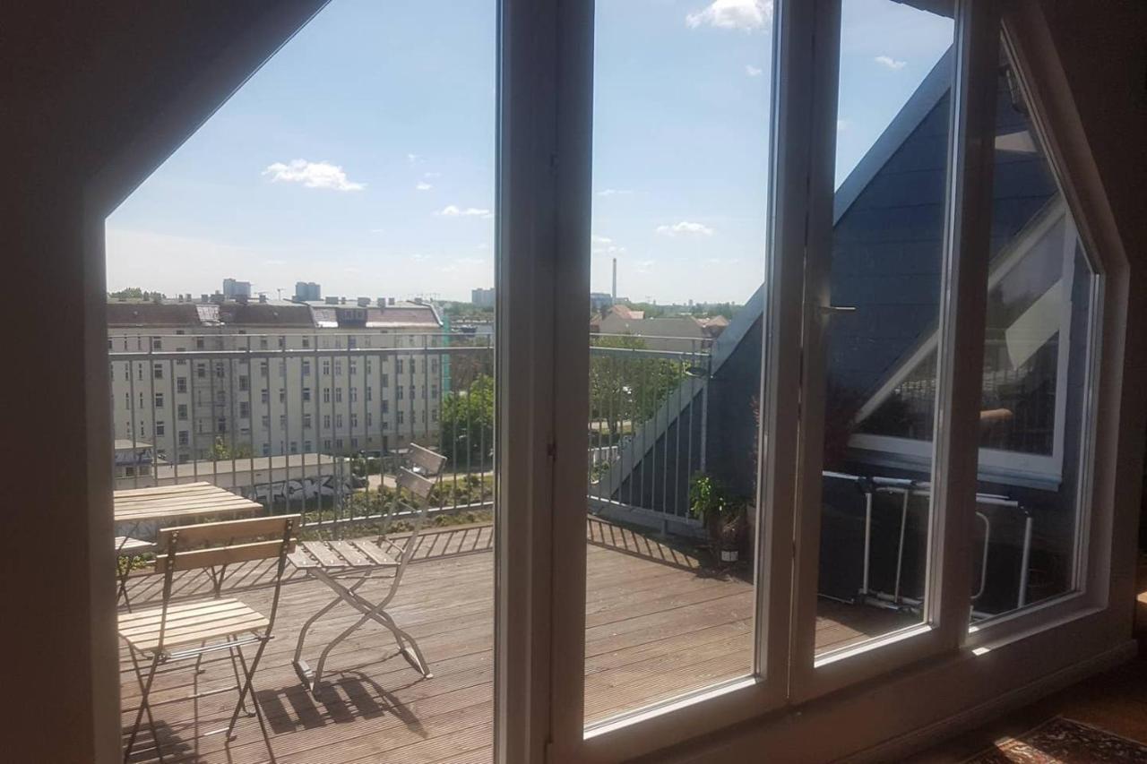 Helle Dachgeschosswohnung Fuer 8 Personen In Zentraler Lage Берлин Экстерьер фото